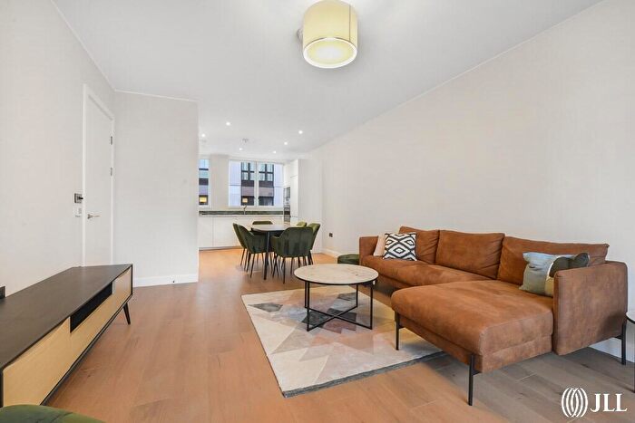 2 Bedroom Flat To Rent In Copper Works Wharf Sugar House Island, E15