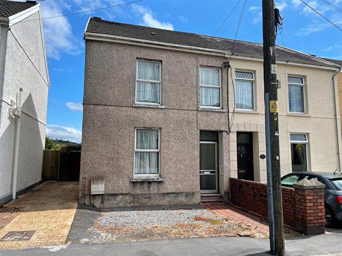 3 Bedroom Semi-Detached House For Sale In Elkington Road, Burry Port, SA16