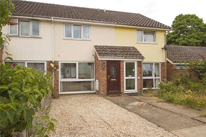 2 Bedroom House To Rent In Hall Close, Hethersett, Norwich, NR9