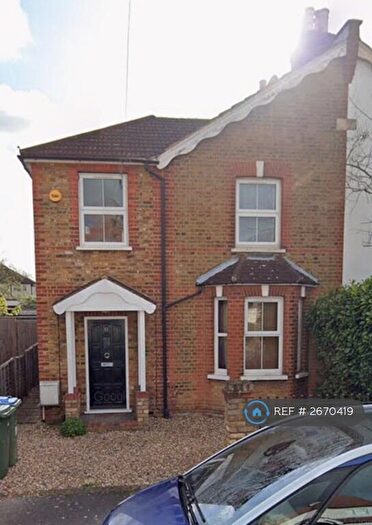 3 Bedroom Semi Detached House To Rent In West Molesey, West Molesey, KT8