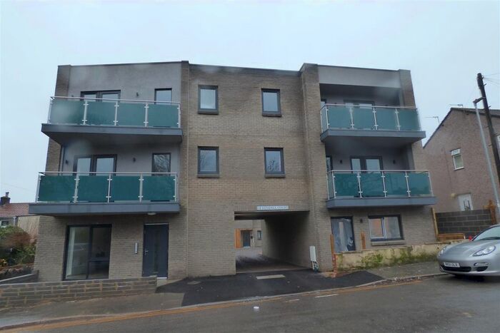2 Bedroom Flat To Rent In Kendall Road, Staple Hill, Bristol, BS16