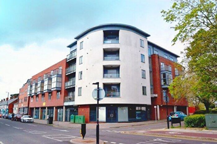 2 Bedroom Flat To Rent In Broomfield Road, Chelmsford, CM1