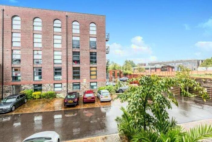 1 Bedroom Flat To Rent In Gas Ferry Road, Bristol, BS1