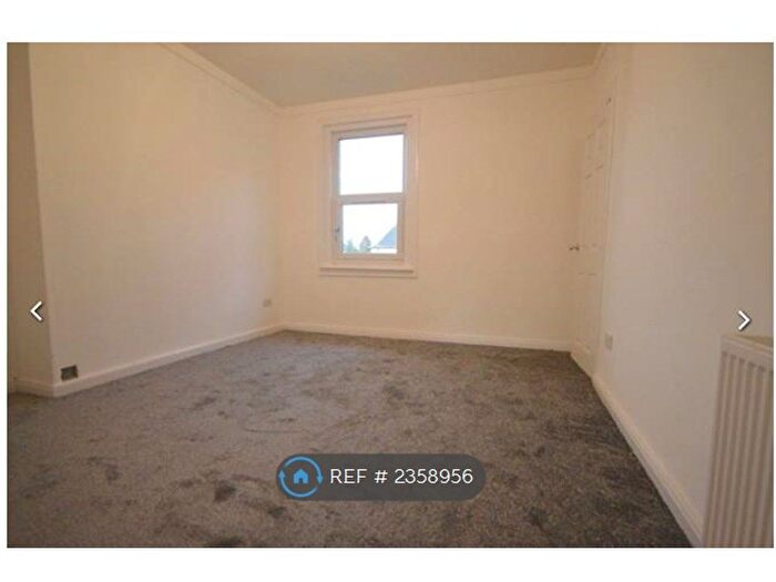 2 Bedroom Flat To Rent In Chantinghall Terrace, Hamilton, ML3