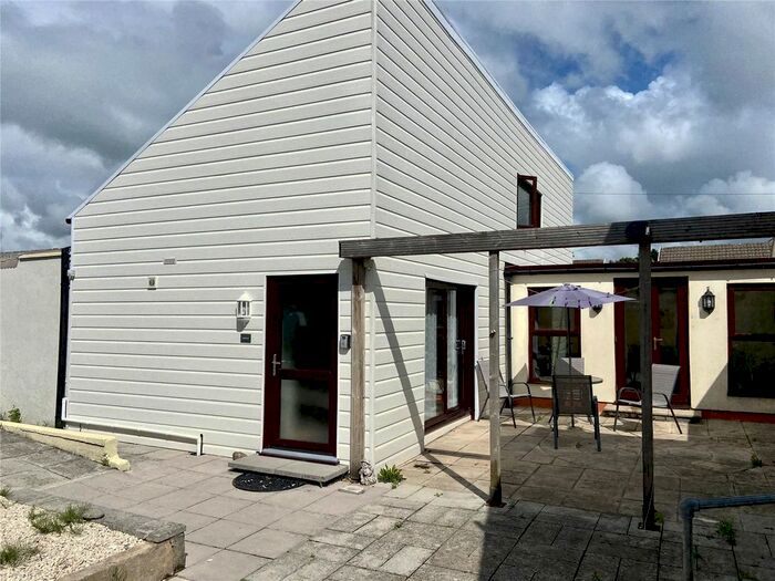 Link Detached House To Rent In Cuddfan, Llanteg, Narberth, Pembrokeshire, SA67