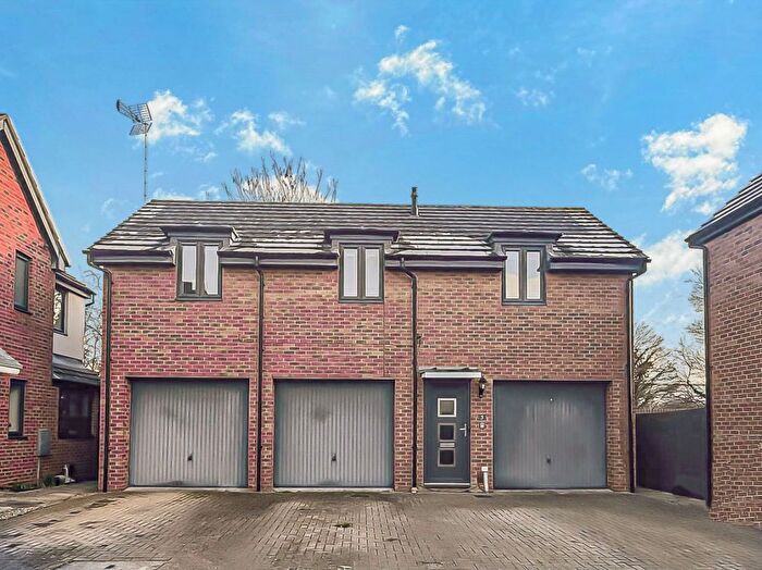 2 Bedroom Town House For Sale In Bristol Road, Quedgeley, Gloucester, GL2