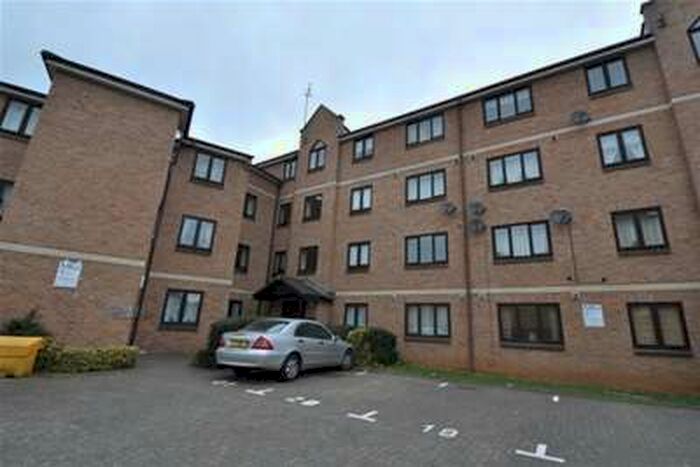 2 Bedroom Flat To Rent In Henry Bird Way, Southbridge, NN4