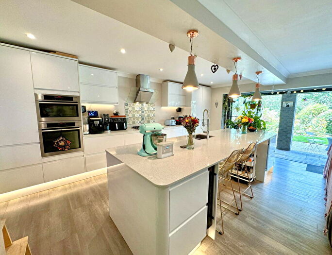5 Bedroom Detached House For Sale In Dunraven Drive, Derriford, Plymouth, PL6