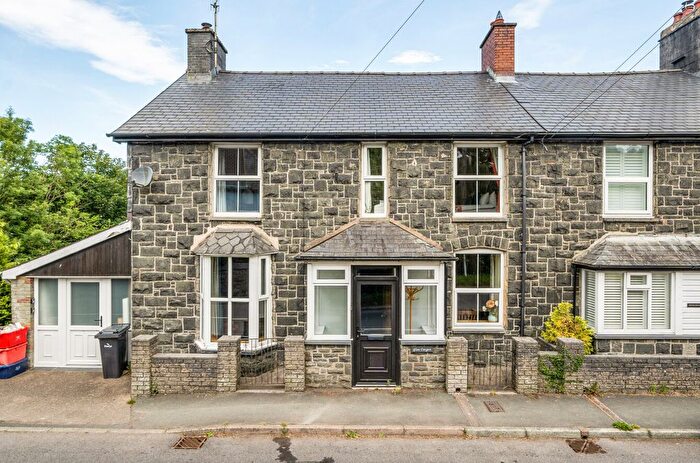 3 Bedroom End Terrace House For Sale In Cemmaes, Machynlleth, Powys, SY20