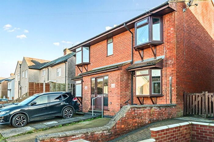 1 Bedroom Flat For Sale In Brockhurst Road, Chesham, HP5