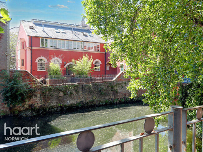 5 Bedroom Town House For Sale In Anchor Quay, Norwich, NR3