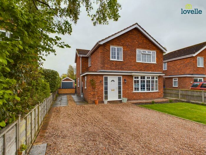 4 Bedroom Detached House To Rent In Dovecote, Middle Rasen, LN8
