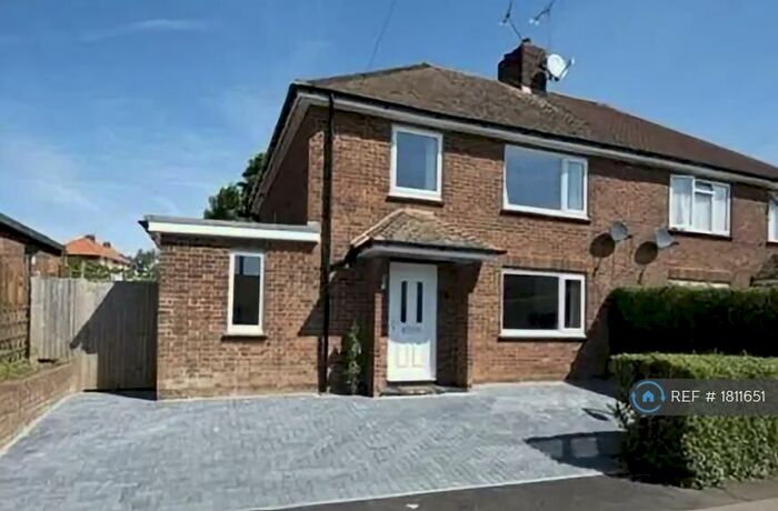 4 Bedroom Semi-Detached House To Rent In Park View, Sturry, Canterbury, CT2