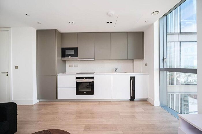 2 Bedroom Flat To Rent In Bollinder Place, Old Street, London, EC1V