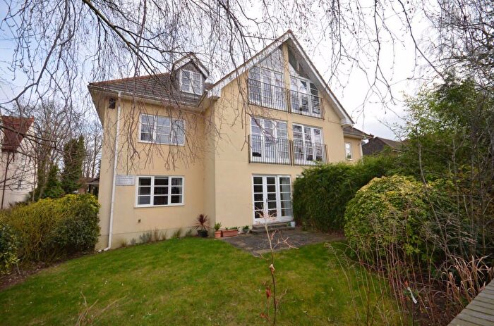 2 Bedroom Flat To Rent In Cranley Road, Guildford, GU1