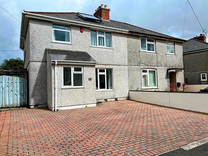 3 Bedroom Semi-Detached House For Sale In Plympton, Plymouth, PL7