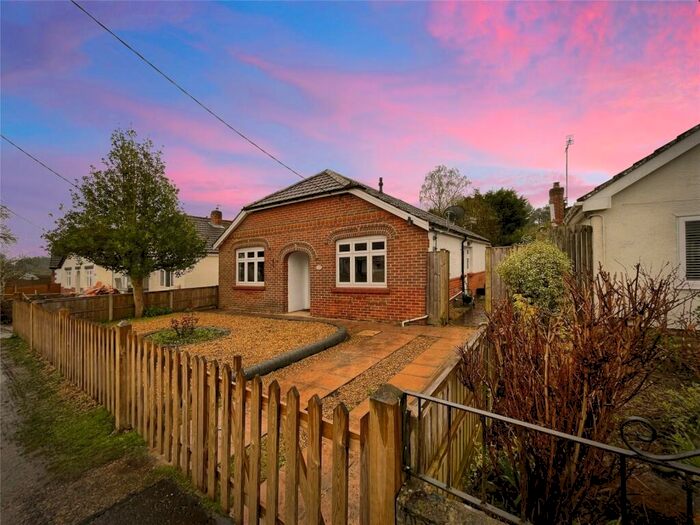 2 Bedroom Bungalow To Rent In Alpine Road, Ashurst, Southampton, Hampshire, SO40