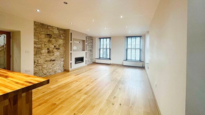 4 Bedroom Flat To Rent In Front Street, Burnopfield, Newcastle Upon Tyne, Durham, NE16