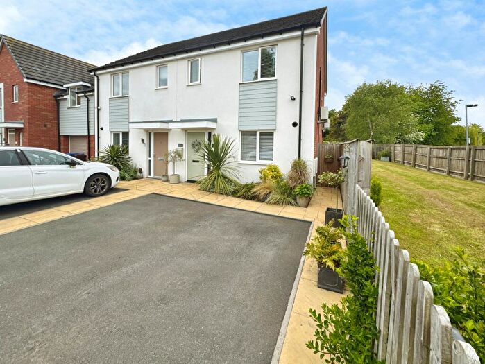 3 Bedroom Semi-Detached House For Sale In Acacia Lane, Branston, Burton-on-Trent, DE14