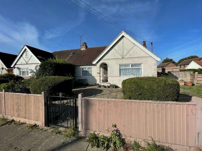 2 Bedroom Semi-Detached Bungalow To Rent In Grand Avenue, Lancing, BN15