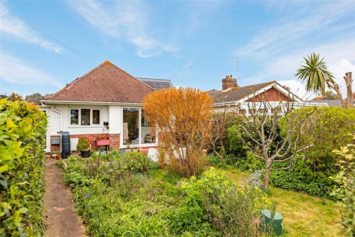 2 Bedroom Detached Bungalow For Sale In North Avenue, Goring-By-Sea, BN12
