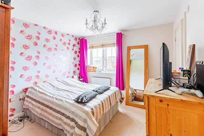 3 Bedroom Terraced House For Sale In Tweed Crescent, Rushden, NN10