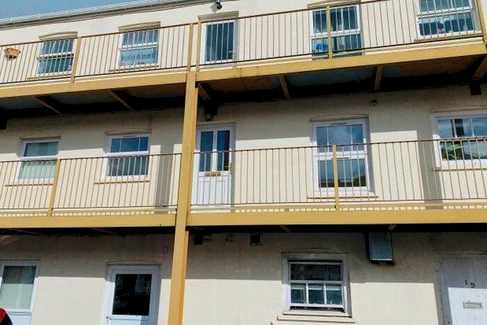 2 Bedroom Flat To Rent In Picton Terrace, Narberth, SA67