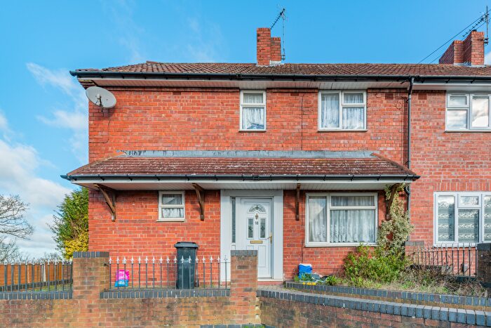 3 Bedroom Semi-Detached House For Sale In Coppice Avenue, Stourbridge, West Midlands, DY9