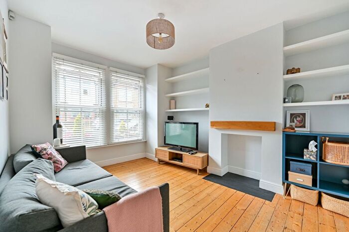 1 Bedroom Flat To Rent In Cumberland Road, Ealing, London, W7