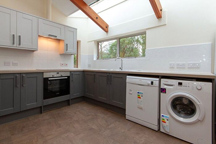 4 Bedroom Bungalow To Rent In Herschel Road, Cambridge, Cambridgeshire, CB3