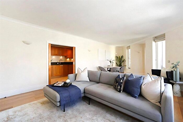 3 Bedroom Apartment To Rent In Temple Avenue, London, EC4Y