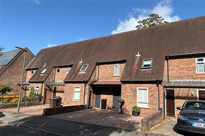 3 Bedroom Terraced House For Sale In George Denyer Close, Haslemere, Surrey, GU27