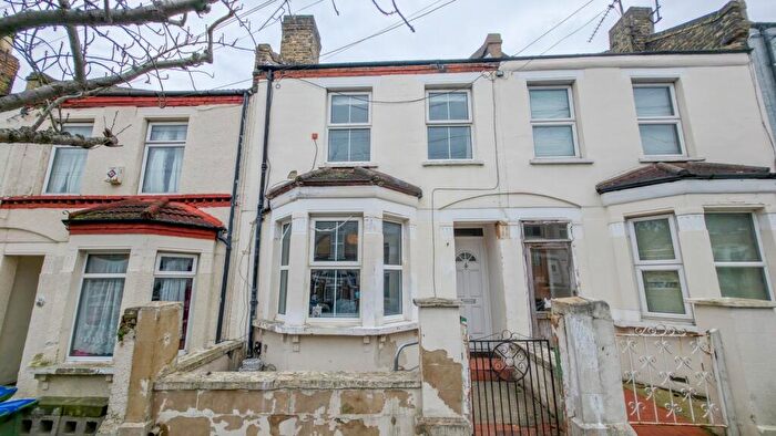 2 Bedroom Terraced House For Sale In Miriam Road, Plumstead, London, SE18