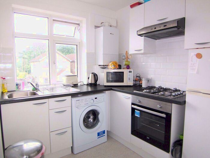1 Bedroom Apartment To Rent In Elm Road, New Malden, KT3