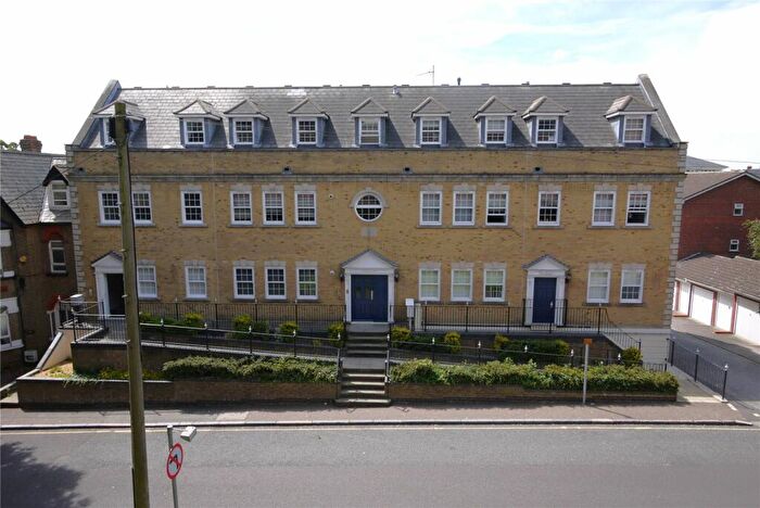 2 Bedroom Apartment To Rent In Crown Street, Brentwood, Essex, CM14