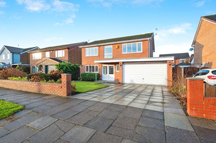 4 Bedroom Detached House For Sale In Farndale, Widnes, Cheshire, WA8