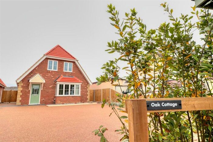 3 Bedroom Detached House For Sale In Main Road, Great Holland, CO13