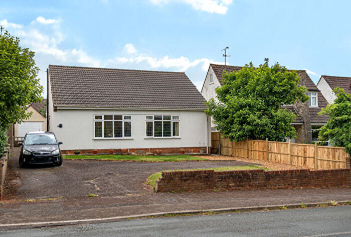 2 Bedroom Bungalow For Sale In Blackhorse Lane, Bristol, South Gloucestershire, BS16