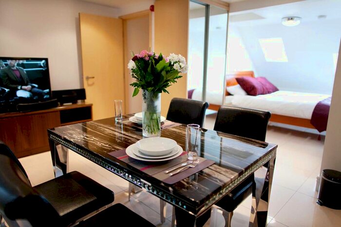 Studio To Rent In Upper Tachbrook Street, Pimlico, SW1V