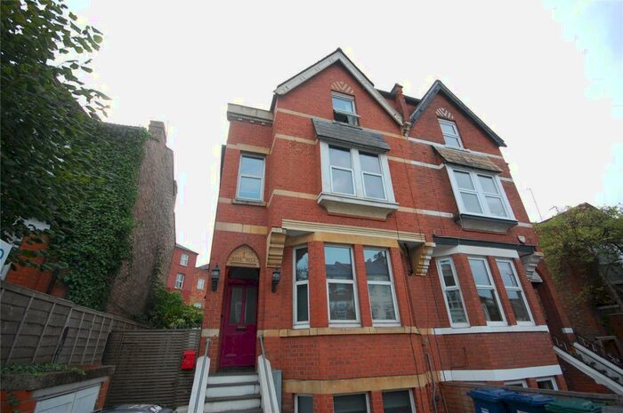 1 Bedroom Apartment To Rent In Dollis Road, Finchley, N3