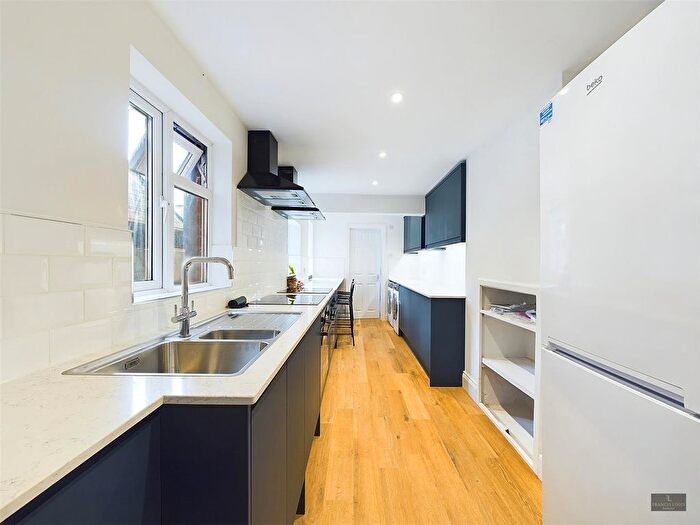 6 Bedroom Property To Rent In Pennsylvania Road, Exeter, EX4
