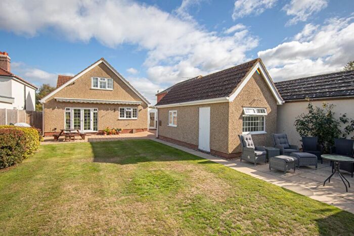 4 Bedroom Detached Bungalow For Sale In Clacton Road, Weeley Heath, Clacton-On-Sea, CO16