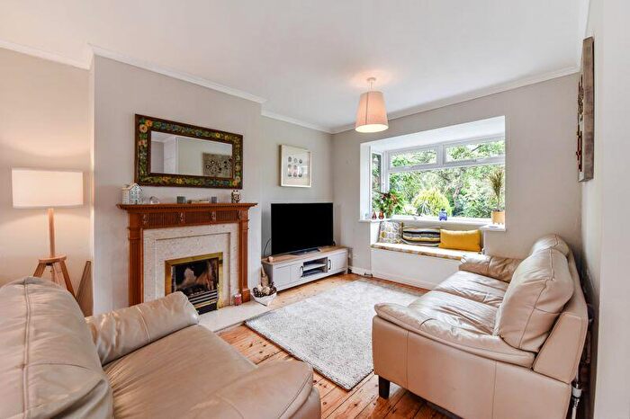 4 Bedroom Terraced House For Sale In Highland Road, Emsworth, PO10