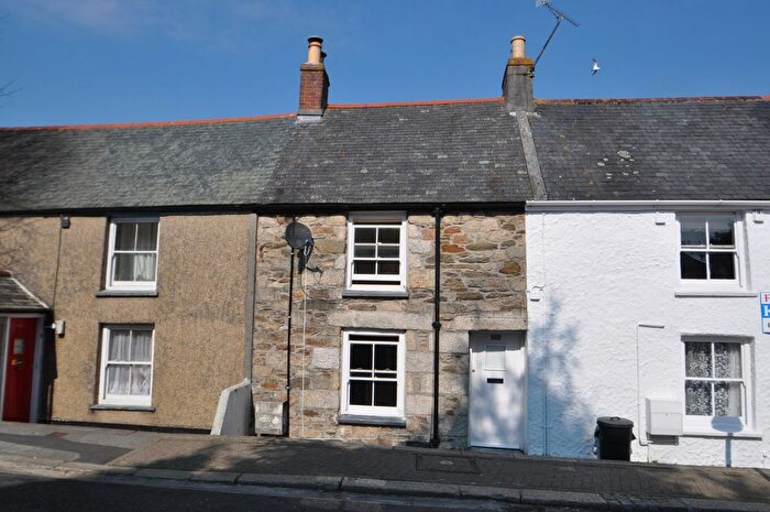 1 Bedroom Terraced House To Rent In Helston Road, Penryn, TR10