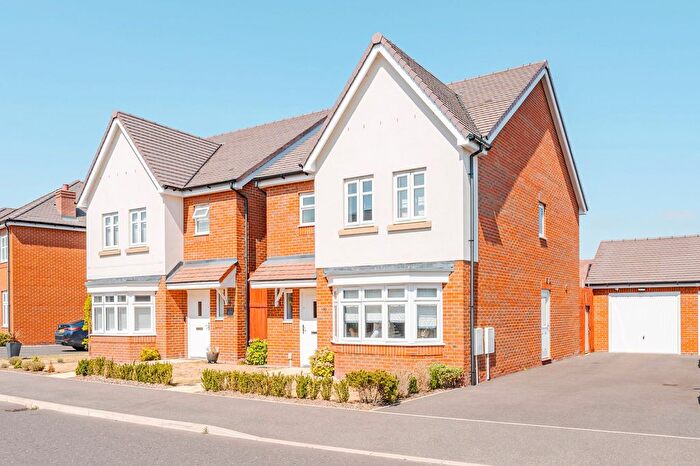 3 Bedroom Detached House For Sale In Kings Road, Thurston, IP31