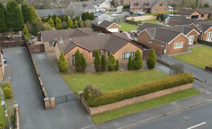 5 Bedroom Detached Bungalow For Sale In Halt Road, Rhigos, Aberdare, Mid Glamorgan, CF44