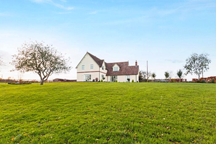 5 Bedroom Detached House To Rent In Wood Street Clyffe Pypard, SN4