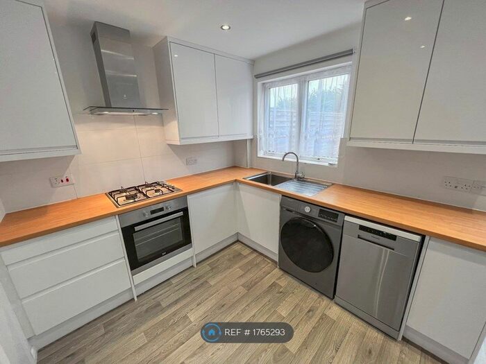2 Bedroom Terraced House To Rent In Grove Court, Egham, TW20