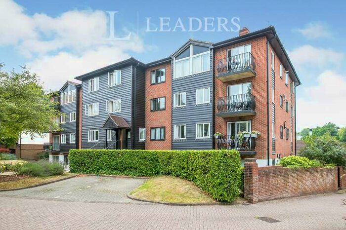 1 Bedroom Apartment To Rent In Laurel House, Great Heathmead, RH16
