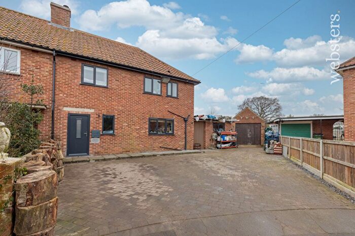 3 Bedroom Detached House For Sale In Well Green, Frettenham, NR12